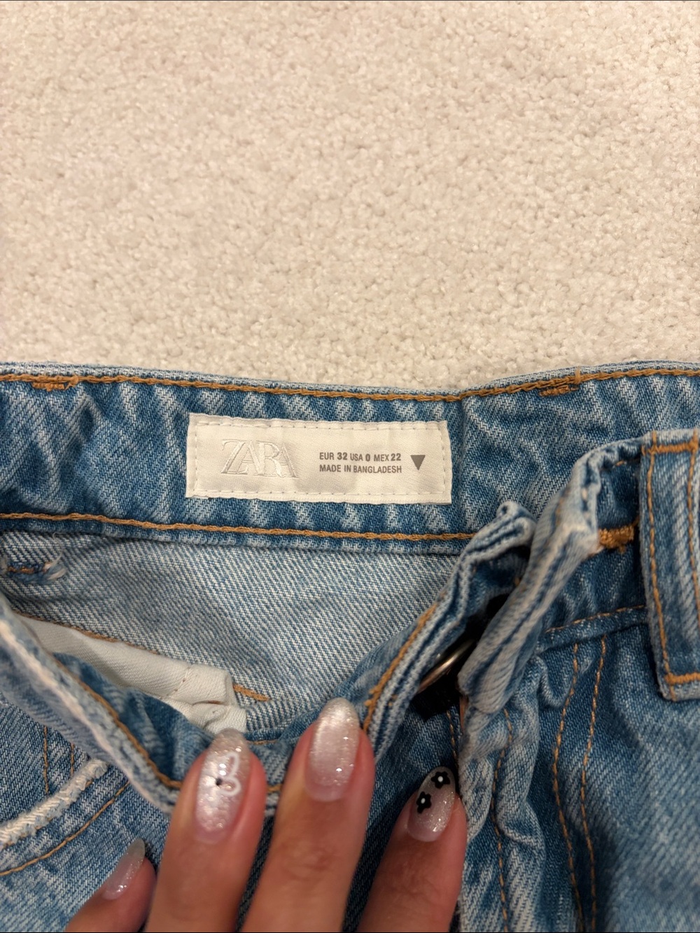 Zara Light Wash High-Rise Women's Jeans
